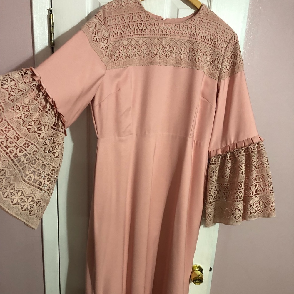 Anna Hariri pink Maxi Modest bell sleeve abaya